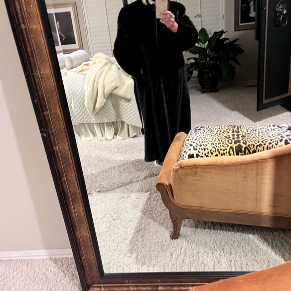 Full length mink - Picture 4 of 4